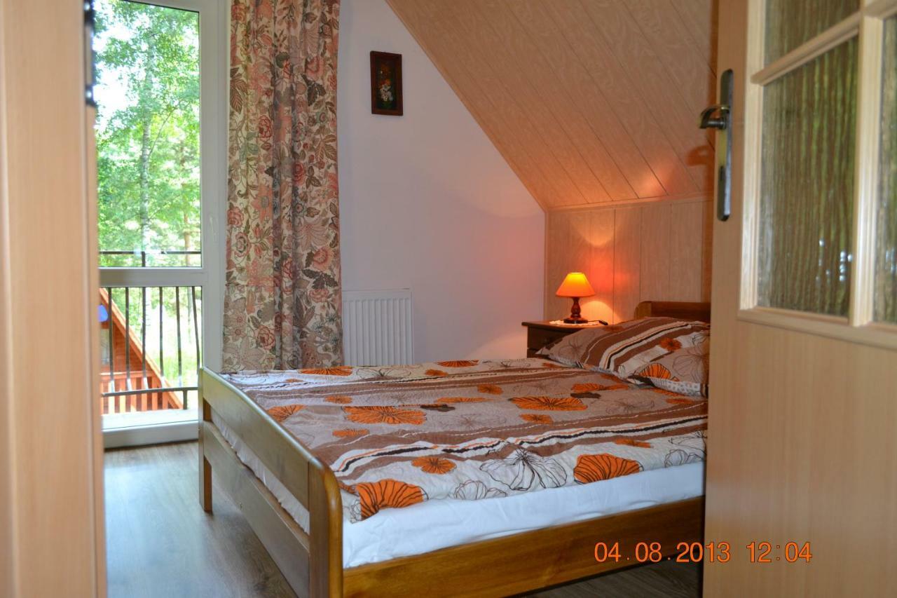 Dom Na Skraju Lasu Villa Wilkasy Buitenkant foto